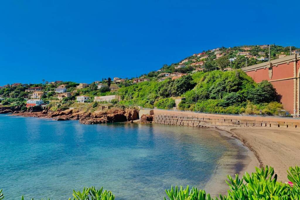 Antheor - Vue Exceptionnelle - Refait A Neuf 4 Couchages Lejlighed Saint-Raphaël Eksteriør billede